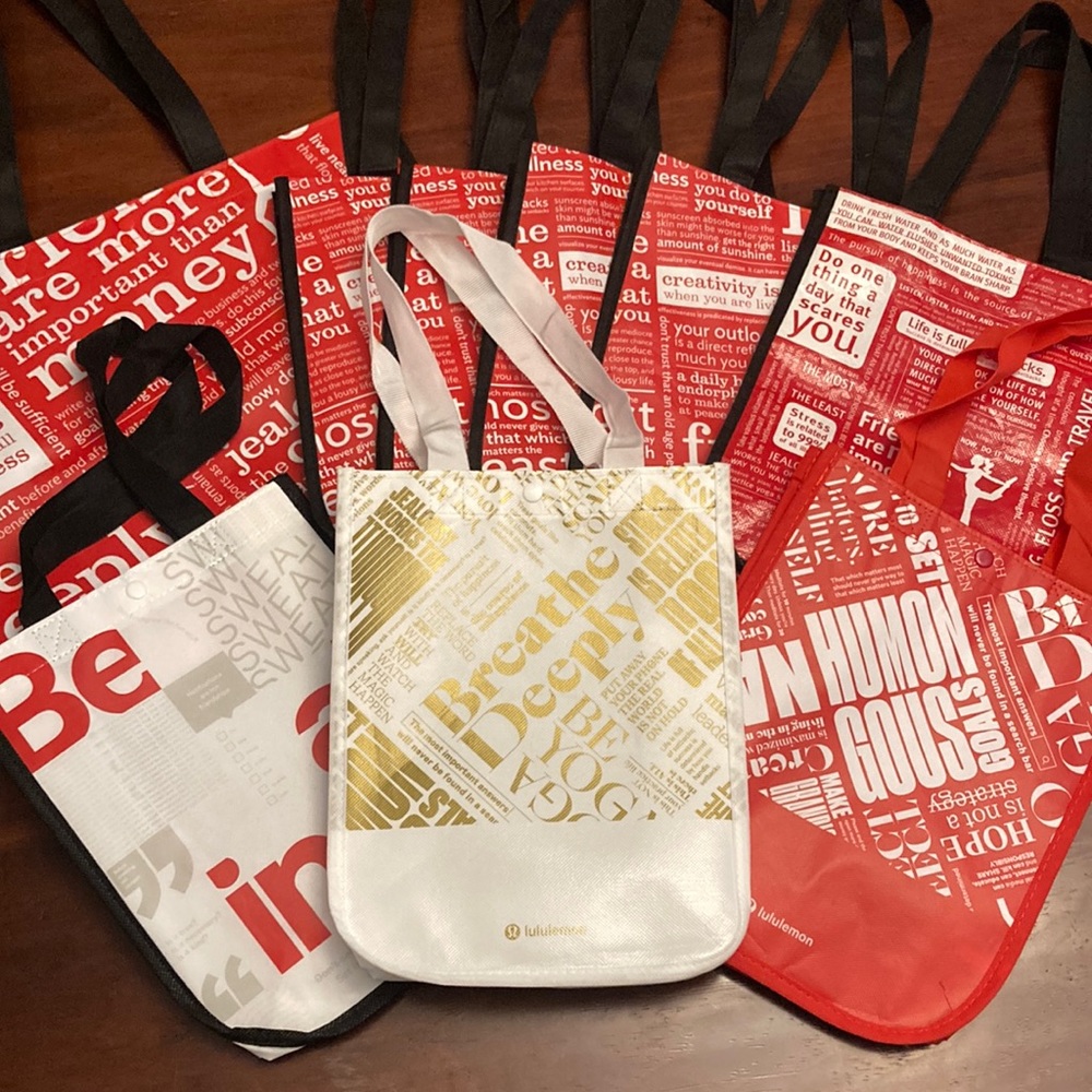 LULULEMON bags (15+)